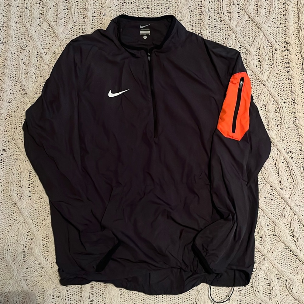 Lightweight Nike quarter zip men’s Large